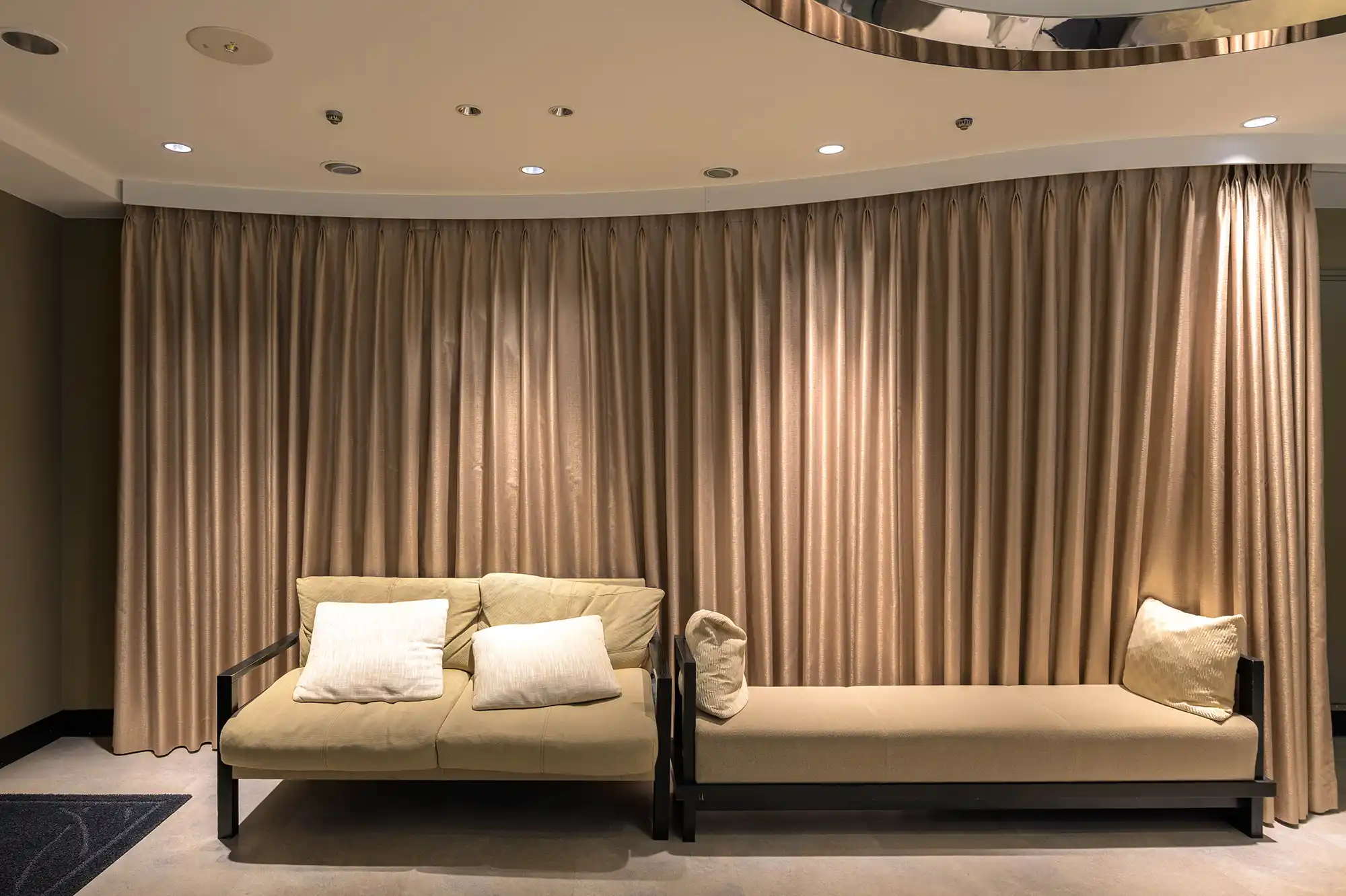 悪い例：家具・インテリア撮影